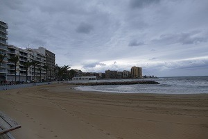 Vy ut mot havet i Torrevieja